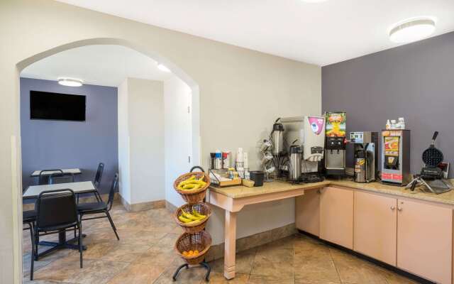 Microtel Inn by Wyndham Bowling Green