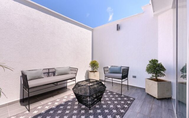 C A L Suites