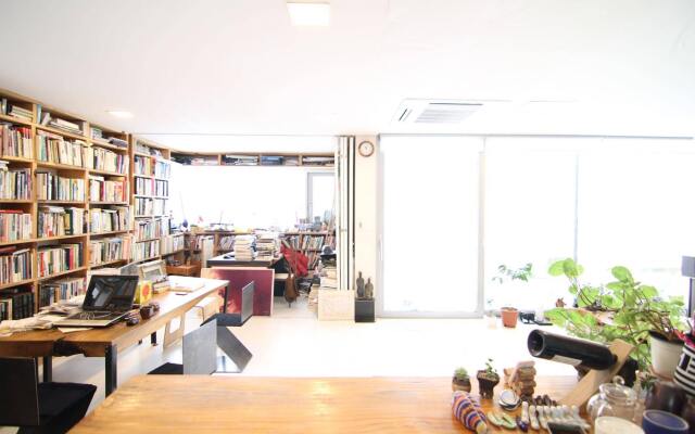 Motif No.1 Guest House