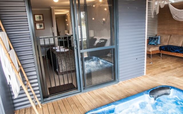 Cloud Nine Spa Chalets