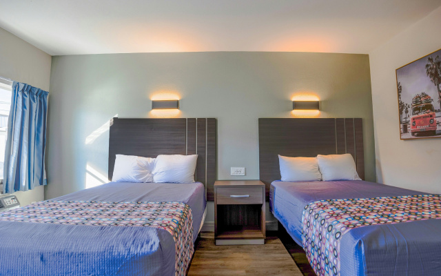 Sunrise Inn by OYO Titusville FL