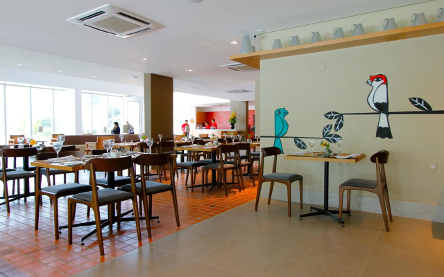 iu-á Hotel