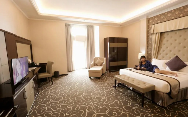 Adhiwangsa Hotel & Convention Hall