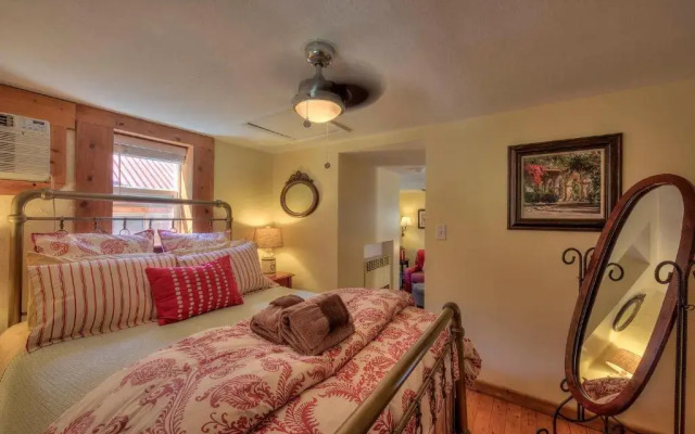 Cali Cochitta Vacation Rentals