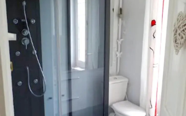 Villa With 4 Bedrooms in Saint-germain-du-pert, With Pool Access, Encl