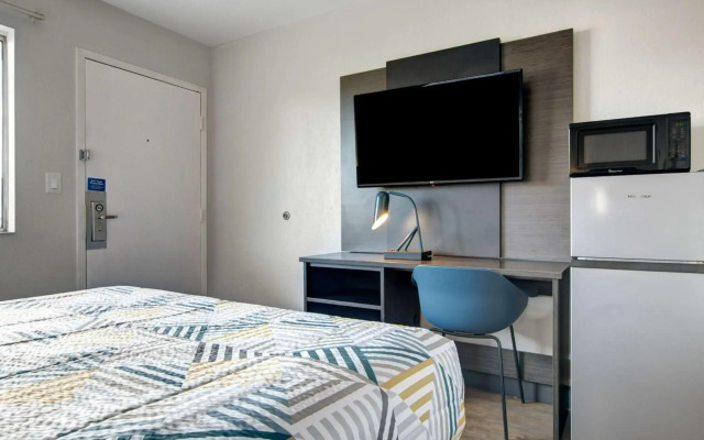 Motel 6 Venice, FL
