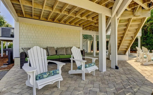 Sea Tranquility by Sea Scape Properties