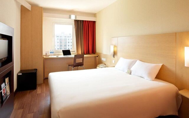ibis Hangzhou Huanglong
