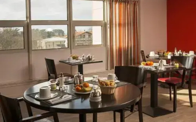 Hotel Biarritz Atlantique - Lycée Hotelier - Management School