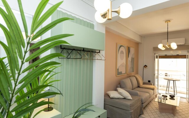 Urban Apartment in Egaleo