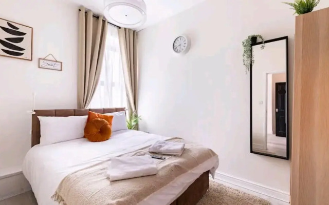 Skyline King Beautiful 1-bed Apartment in Swansea