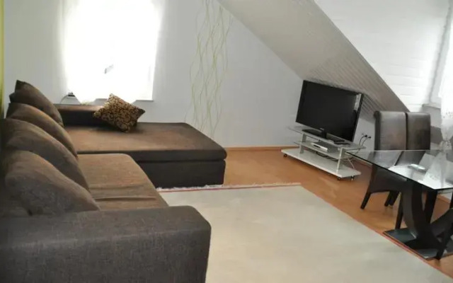 Alvi Apartment