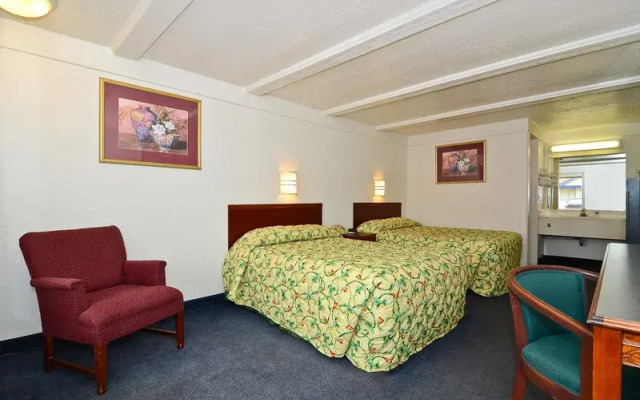 Americas Best Value Inn & Suites - Canton/detroit