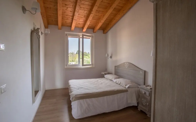 Elegant Lake Garda Villa With Garden