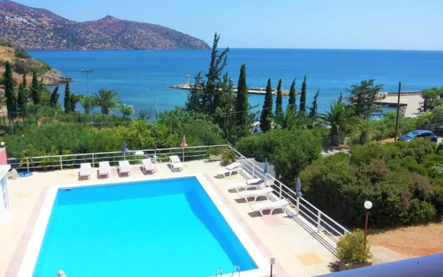 Dimitra Apartments