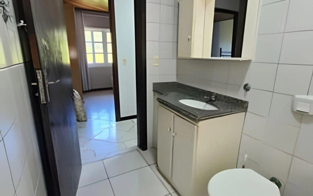 Apartamento para casal Uirapuru em Bombas