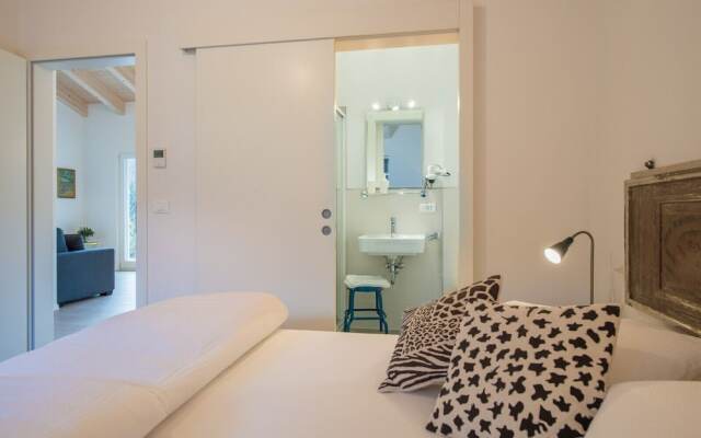 La Gazza Ladra Apartments