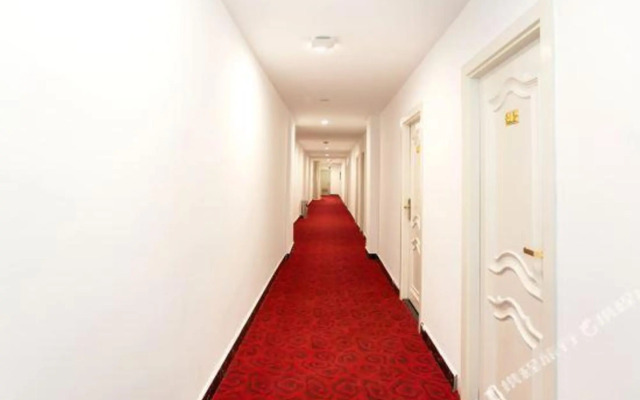 OYO Kunming Yingdu Hotel