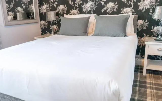 West End Hotel