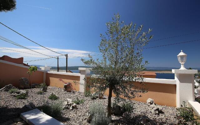 Apartments with a parking space Dramalj, Crikvenica - 18709