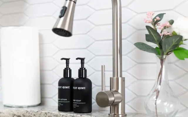 800 Furnished Apartments