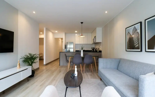 w Marvelous 2BR With Modern Deco in Miraflores