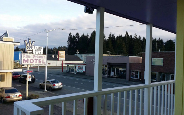 The Royal Victorian Motel