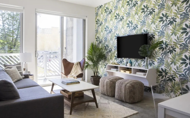 Sonder Biscayne Stunning 3BR + Balcony