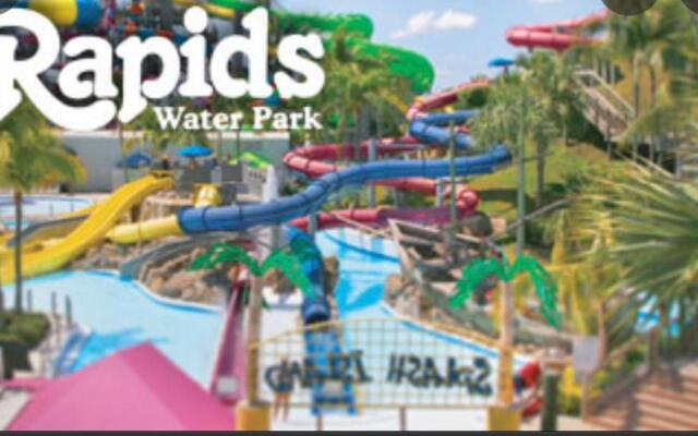 The Ocean Palms Suite