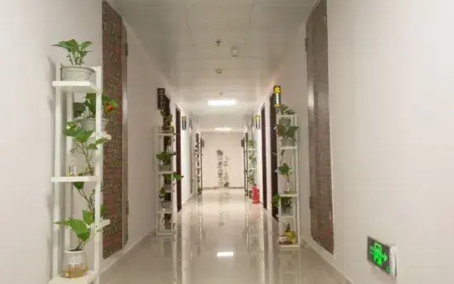 Haikou Yehai Warm Hotel