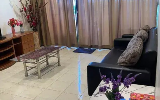 Highfloor Riverbank Suites  level 12