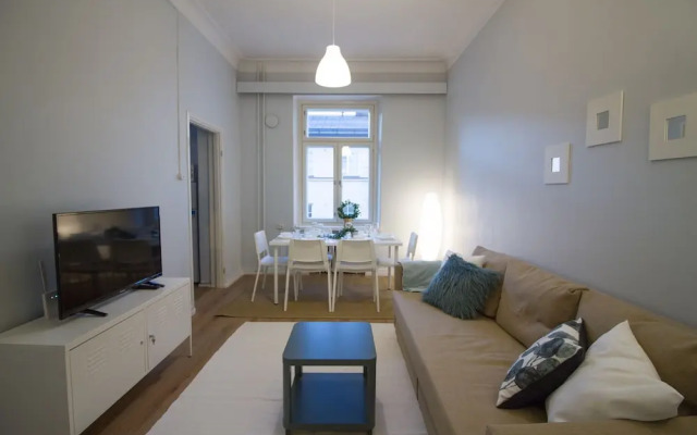 Apartment Iso Roobertinkatu