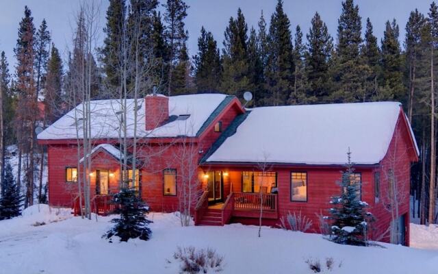 Snowy River 4 Bedroom Home by RedAwning