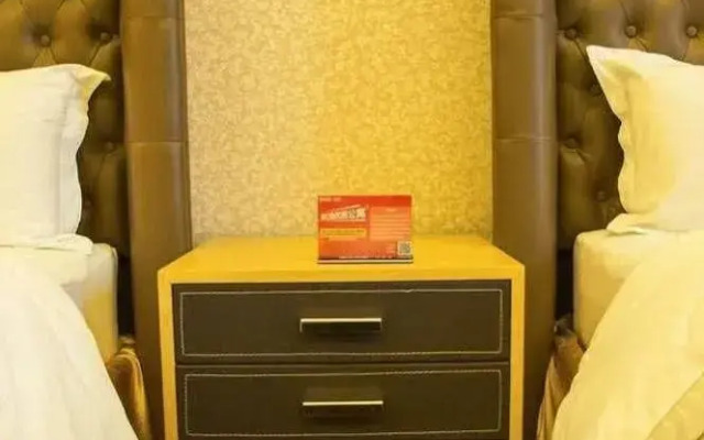 Tamrac International Apartment