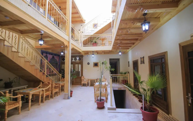 Hadijam Hotel