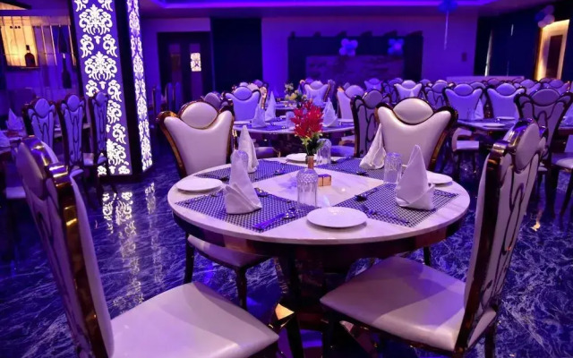 Hotel Arsh Palace
