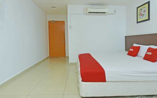 Super OYO 90494 Sam Huat Hotel