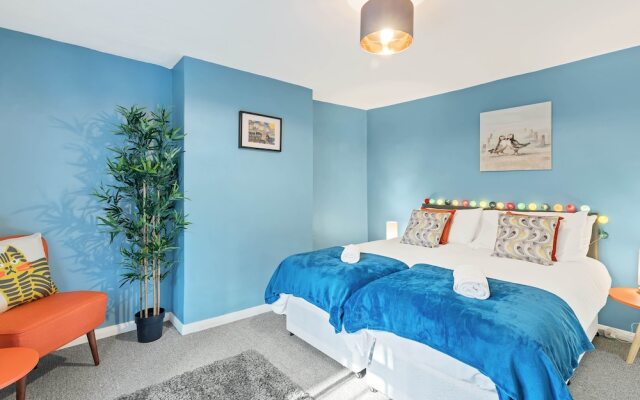 Beach Patio - Seafront One Bedroom apt