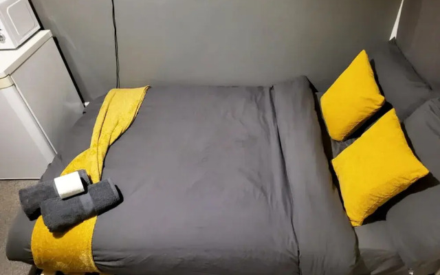 Stay Sleep Rest - De Grey