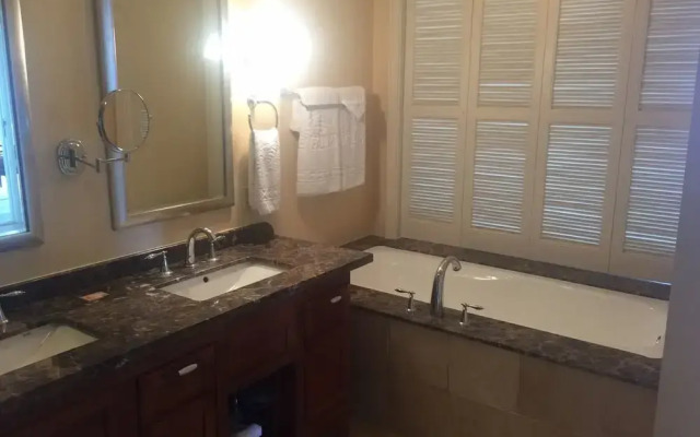 Palmyra Luxury Beach Condo
