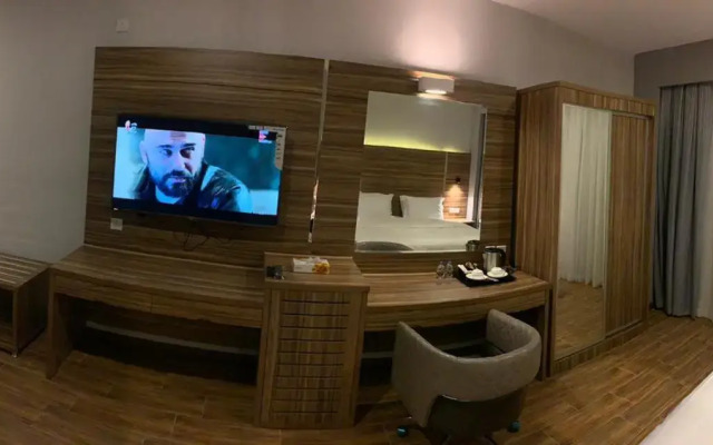 SAS RTL Hotel