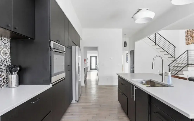 Entire Home in Fountain Square