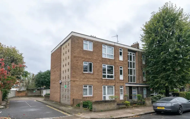 Charming One Bed Abode In East Putney