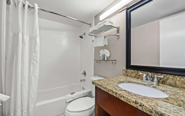Best Western Los Alamitos Inn & Suites