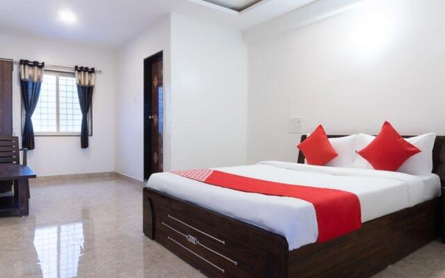 OYO 40158 Silver Key Rahul Executive