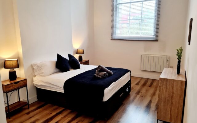 2-bed Apartment, Parking Including, Sleeps 4