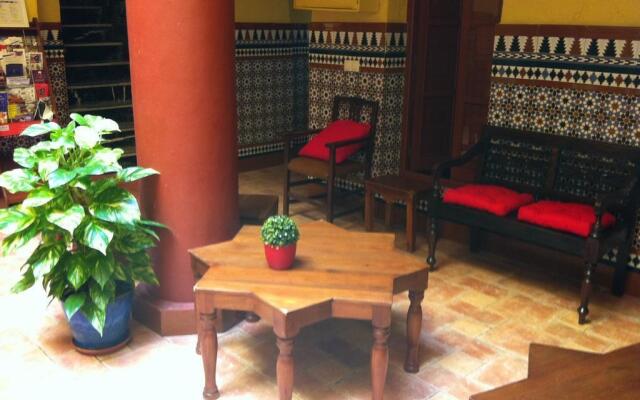 Vivian's Guest House