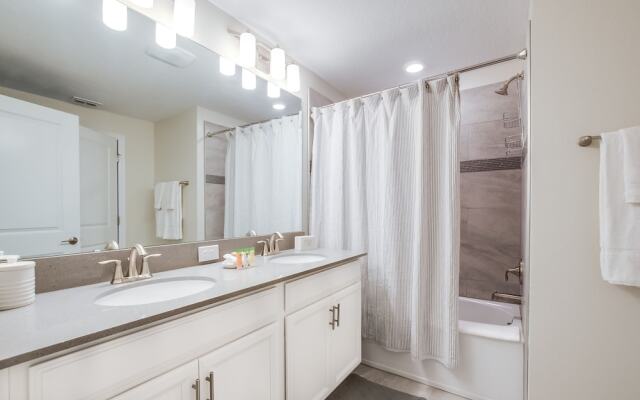 Stylish Home w/ Private Pool, 10 Min. From Disney!