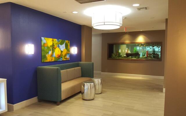 Holiday Inn Express Pearland