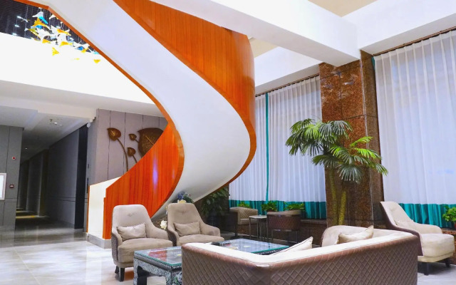 F City Hotel (Gongzhuling Railway Station)